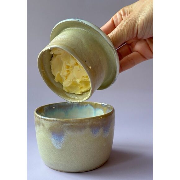 Sarah Bak Pottery Porcelain French
Butter Dish /Hand Painted / New - Picture 10 of 10